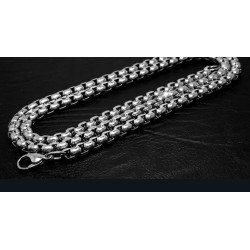 Halskette im 4 - Kant Perlenmuster